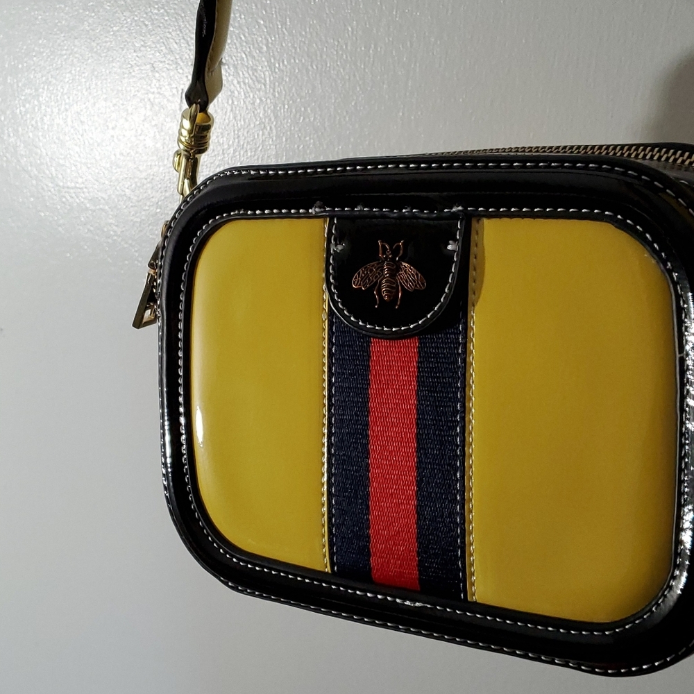 Small crossbody bag
